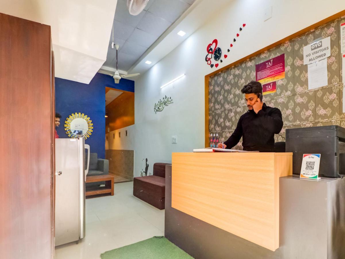 Oyo 74060 Taj Residency Ξενοδοχείο Νέο Δελχί Εξωτερικό φωτογραφία