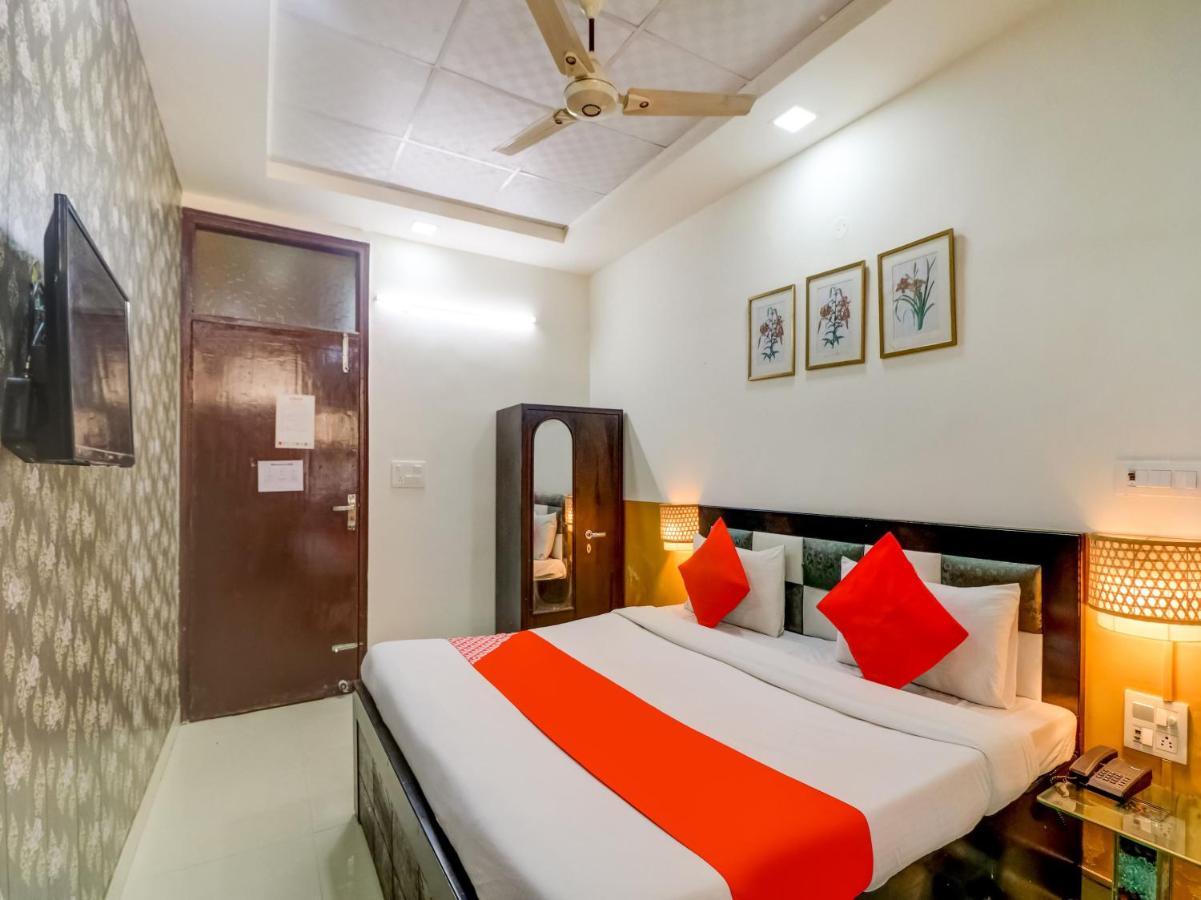 Oyo 74060 Taj Residency Ξενοδοχείο Νέο Δελχί Εξωτερικό φωτογραφία
